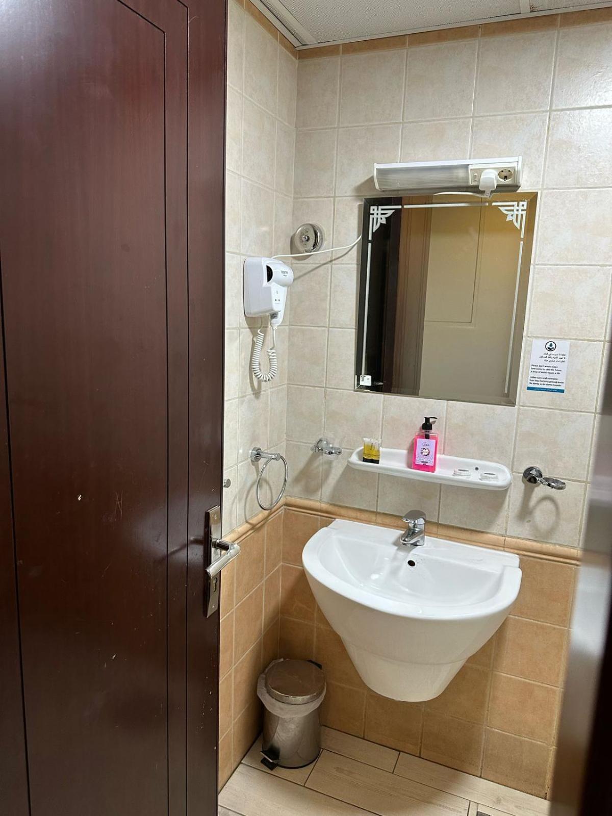 Hotel Morjan Almedina Aldhabi For Hospitality Tourism Medina Exterior foto